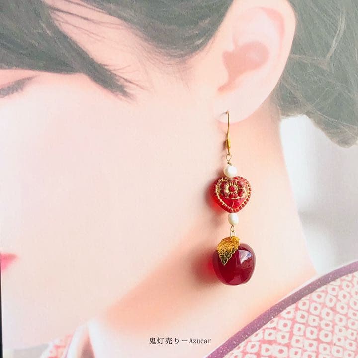 紅林檎とドライフラワー赤薔薇とダイヤとハートのピアス　イヤリング★淡水パール付き