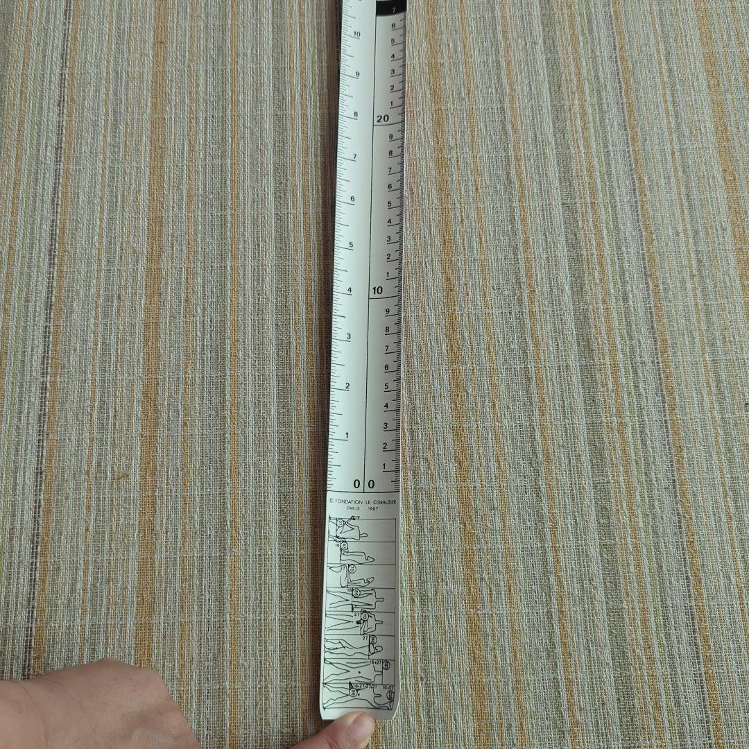 コルビジェ　モデュロールのメジャー　　MODULOR