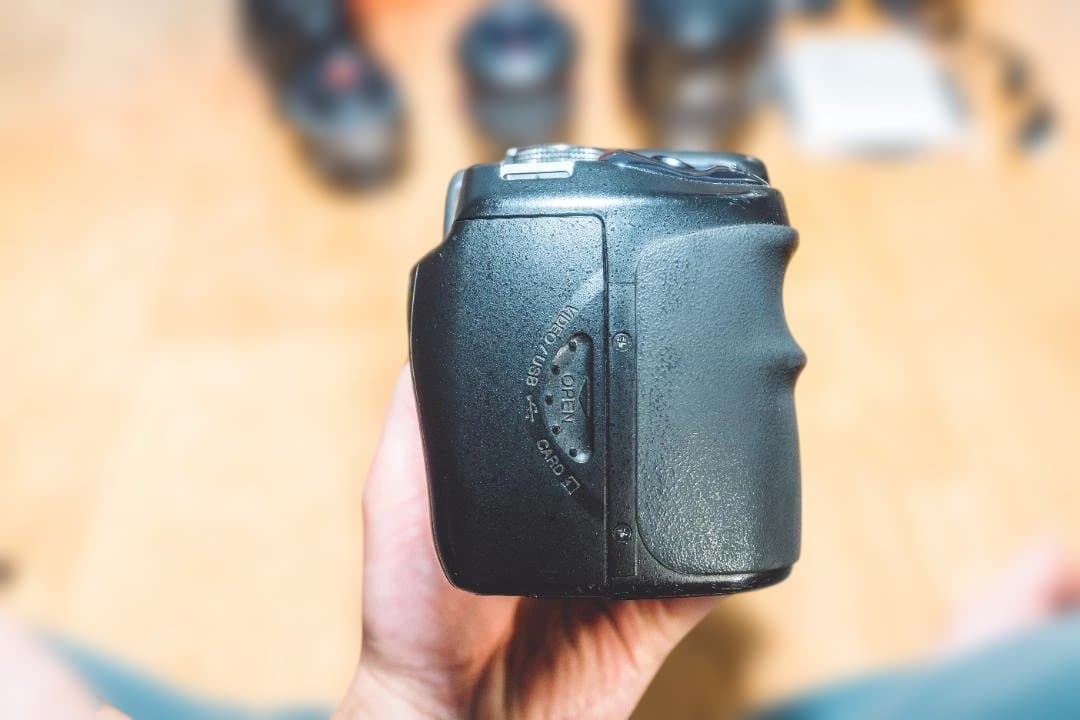 【ジャンク】SONY α100 デジタル一眼レフカメラ　レンズ4本セット