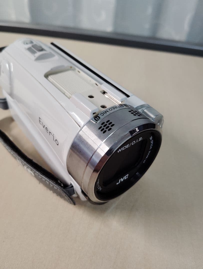 JVC ビデオカメラ Everio GZ-E765-W