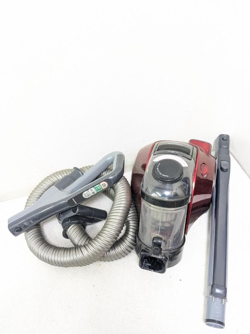 TOSHIBA VC-C11-R サイクロン式掃除機 2013年製 ヘッド無し