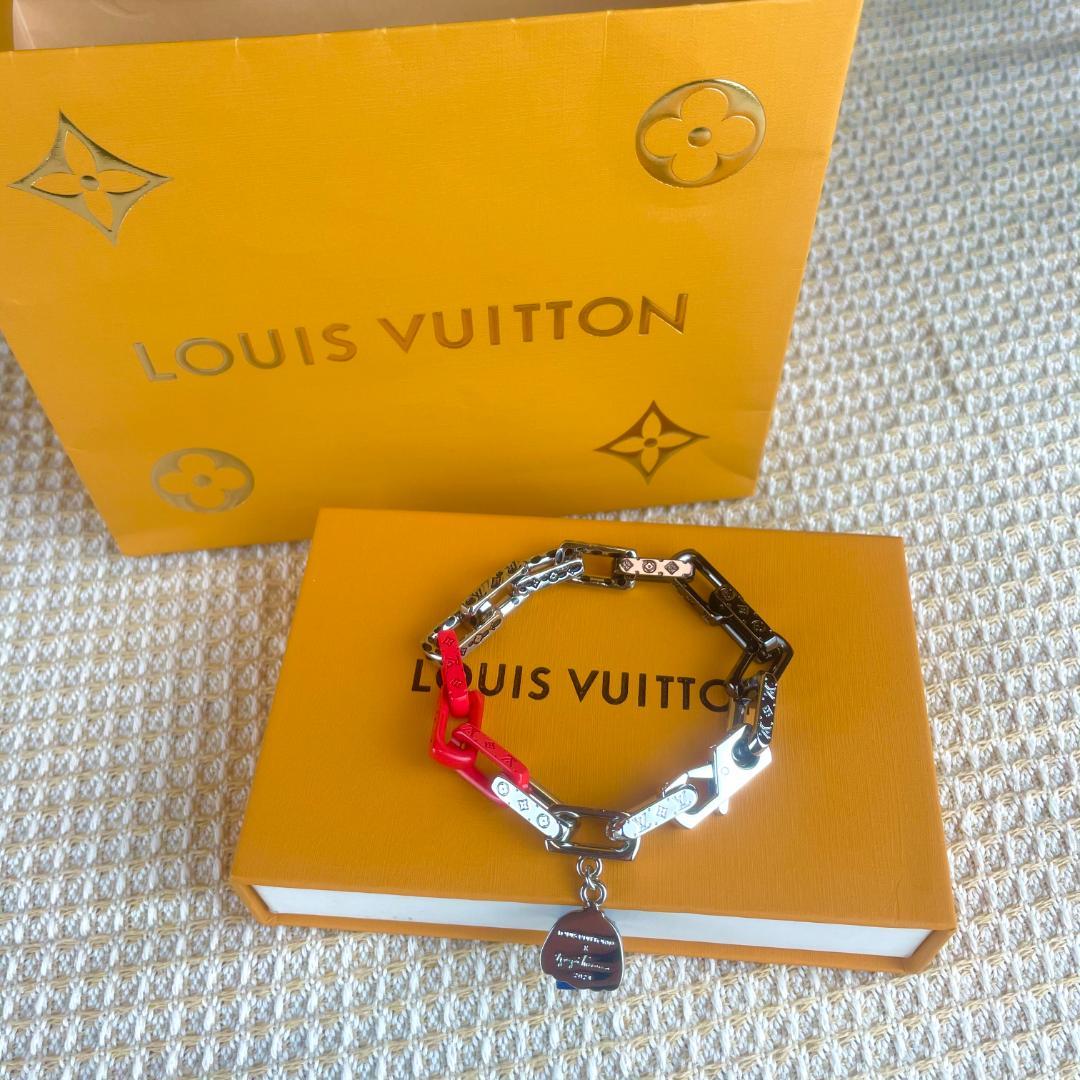 希少 Louis Vuitton 草間彌生 チェーン ブレスレット ノベルティ