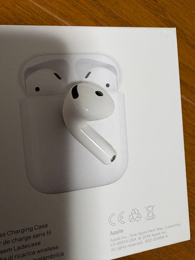 AirPods 第4世代充電ケース付き【シリアル番号A3050】