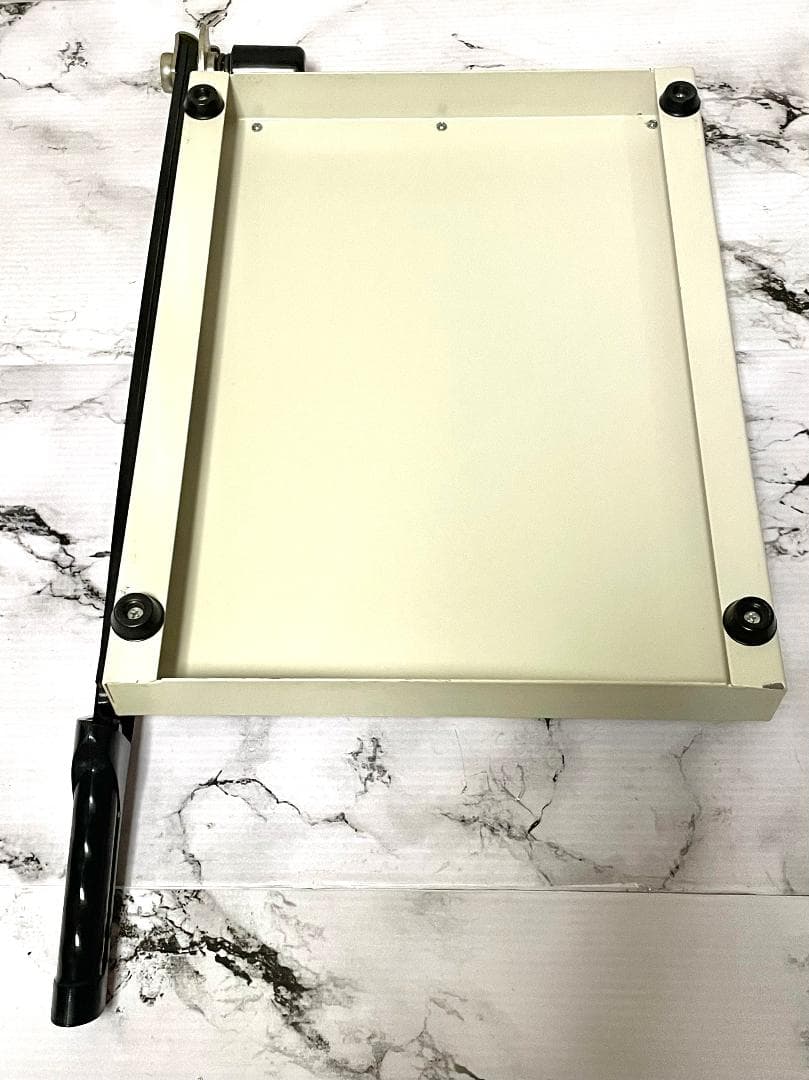 【良品】No.8013 ペーパーカッター 裁断機 B4-B7対応