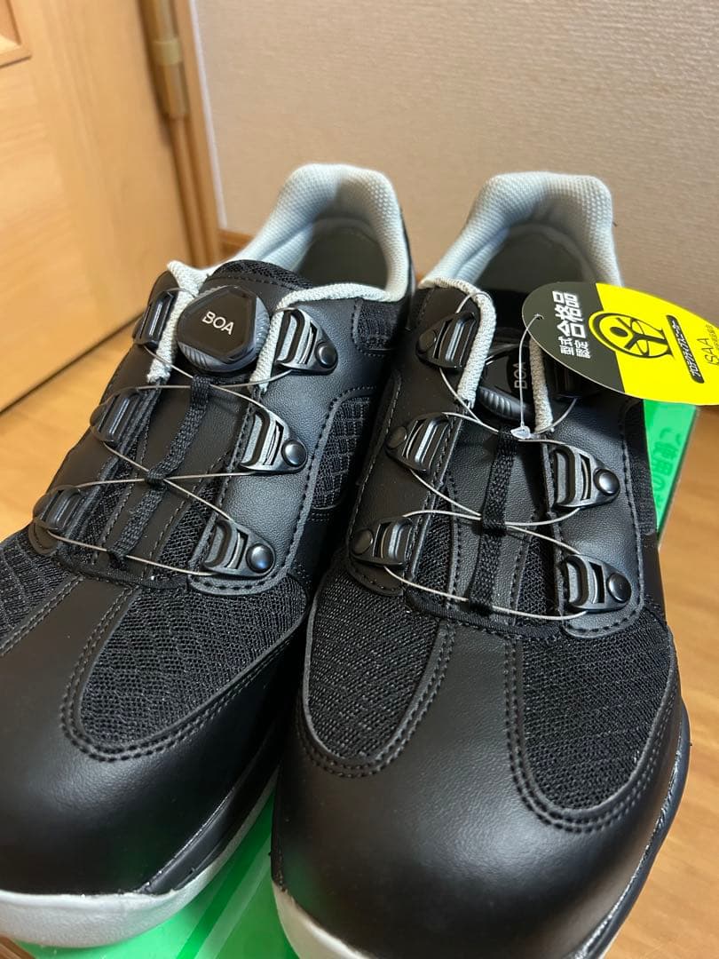 [新品・未使用］ミドリ安全 安全靴PROTECTOES5 BOA 黒