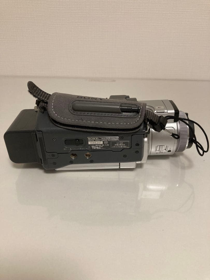 ビデオカメラ SONY DCR-TRV70