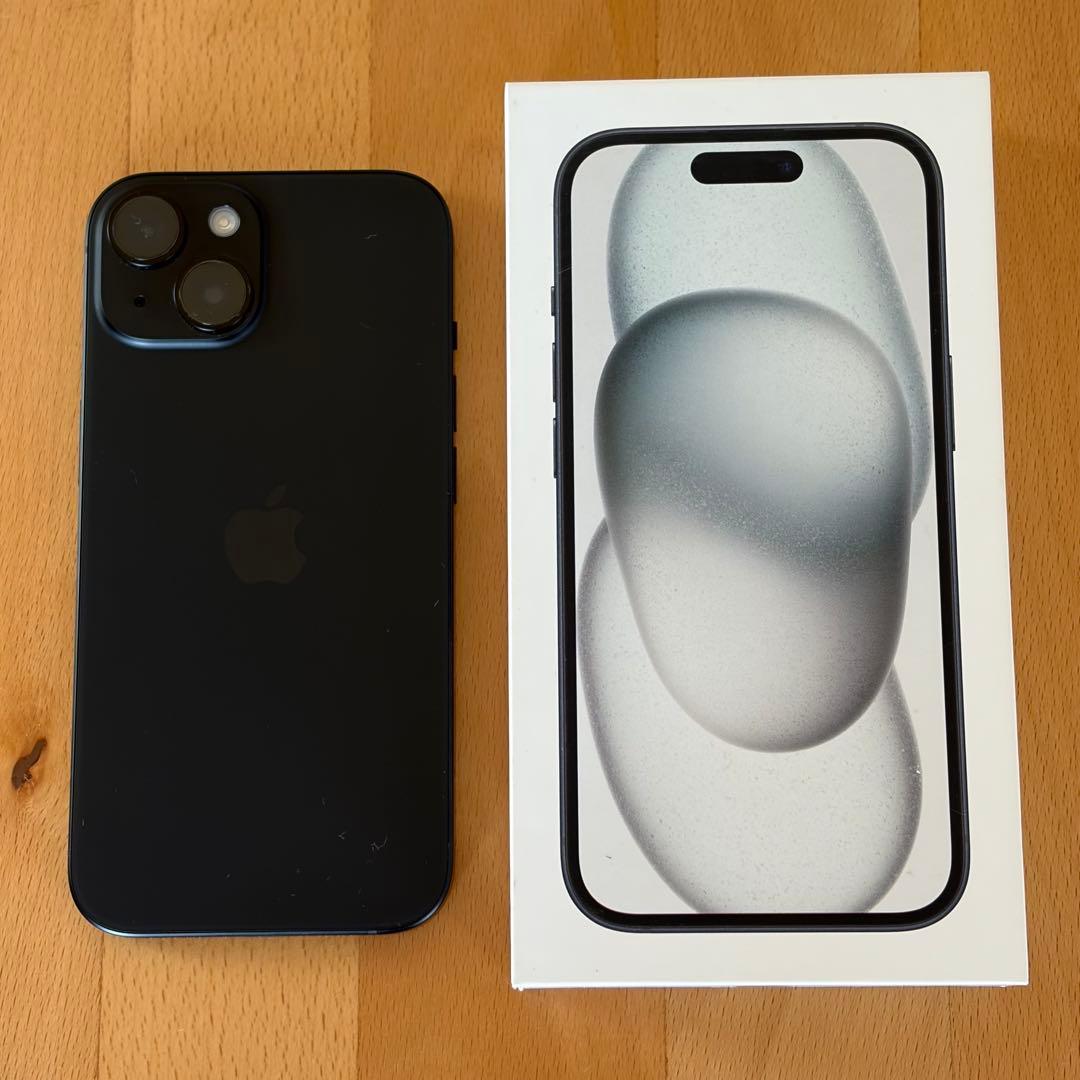 Apple iPhone 15 128GB ブラック 本体 元箱付き