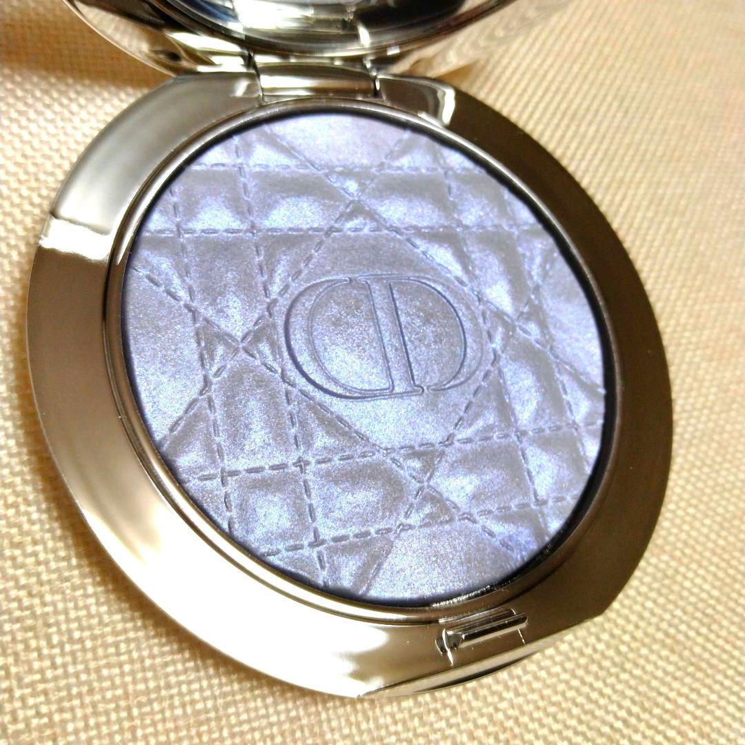 DIOR FOREVER グロウルミナイザー 05 ブルーストロボ