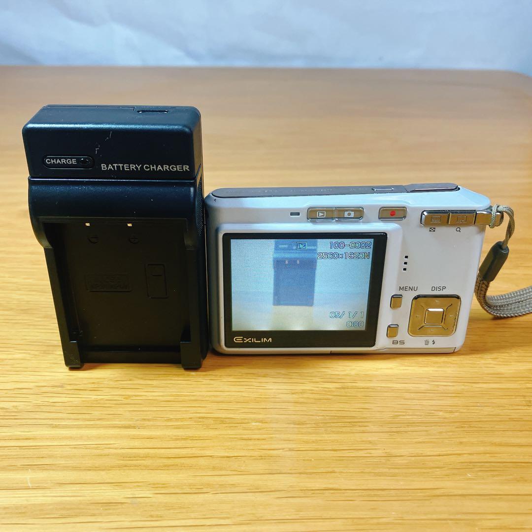 【現状品】CASIO EXILIM EX-S500 デジカメ やや難 充電器付