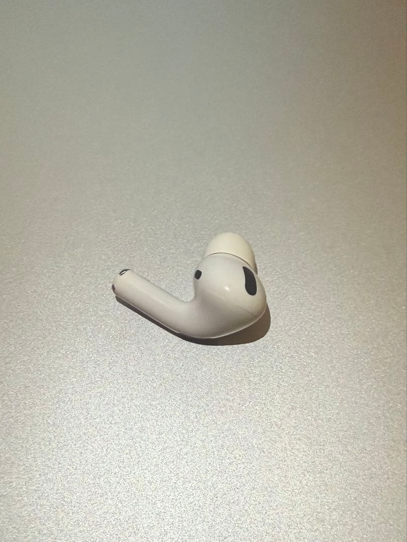 AirPods 4世代　右耳　R片耳　ANC搭載モデル　A3055