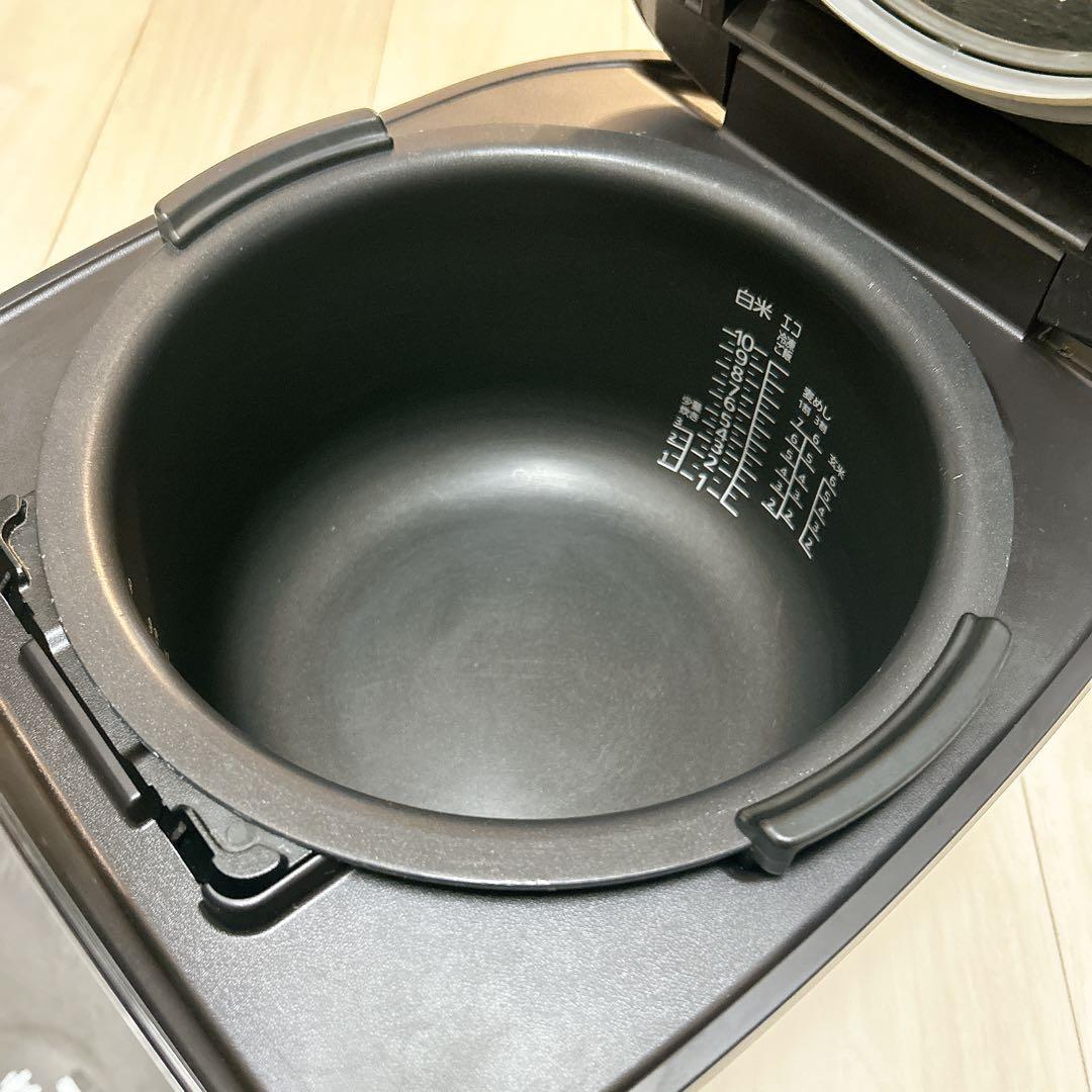 2023年製 タイガー JPV-C180 圧力IH炊飯器 10合炊き