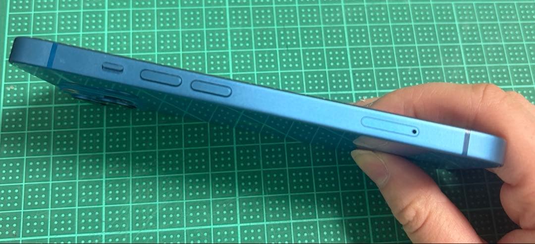 iPhone13 本体 ブルー 128GB