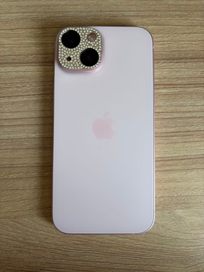 iPhone15 本体　ピンク