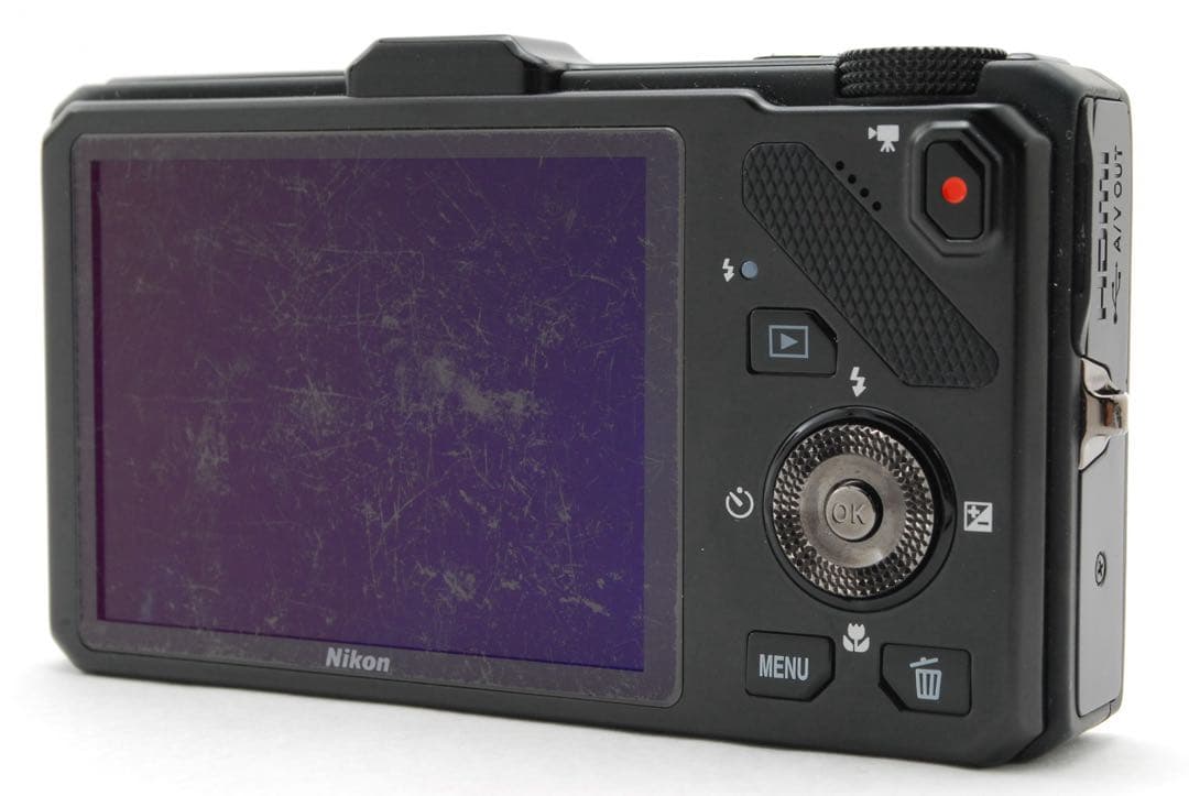 美品✨ニコン COOLPIX S9300❤️小さく軽くサッと撮れる一台！