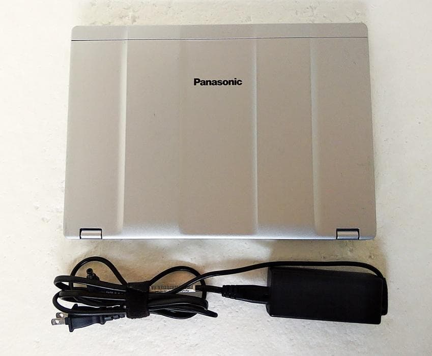 軽量コンパクト Panasonic CF-SZ6