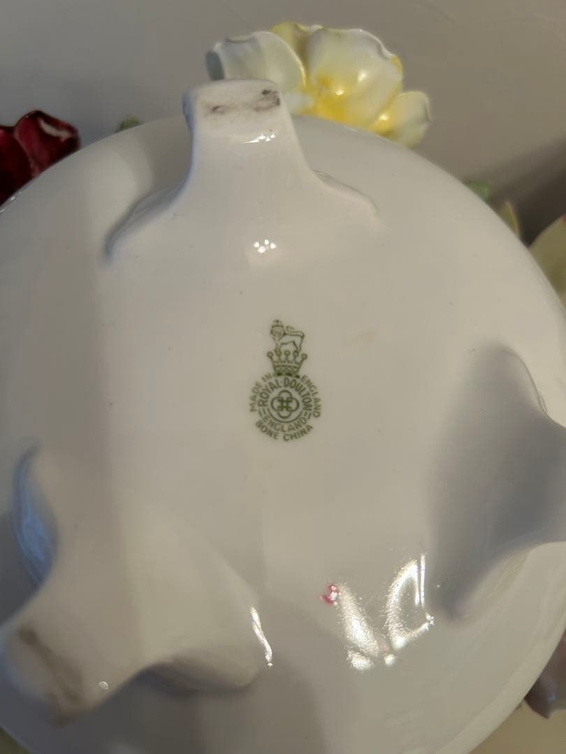 ロイヤルドルトン　陶花　大きいサイズ