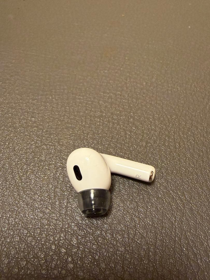 AirPods Pro第2世代 A2698 右耳のみ lightningモデル