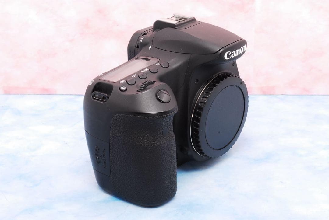 キャノン EOS 60D☆一眼レフカメラ☆高性能☆初心者でも扱いやすい☆