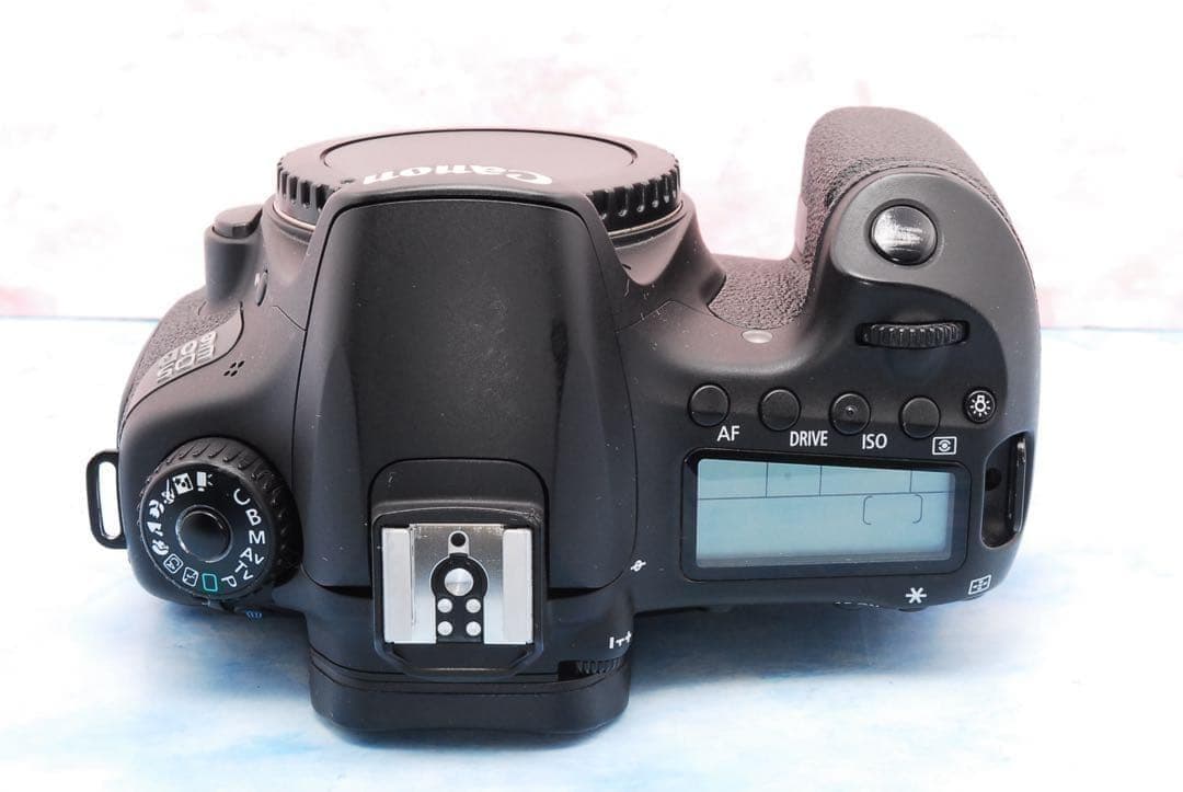 キャノン EOS 60D☆一眼レフカメラ☆高性能☆初心者でも扱いやすい☆