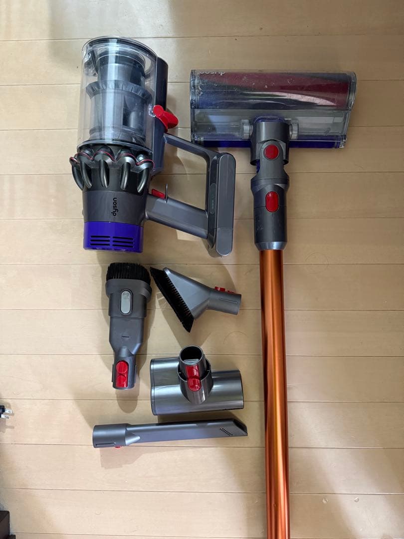 Dyson Cyclone V10 Fluffy 動作品