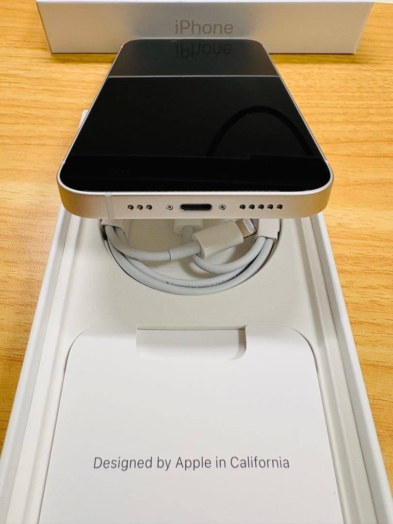 【美品】iPhone14 本体128GBスターライト(ホワイト) simフリー