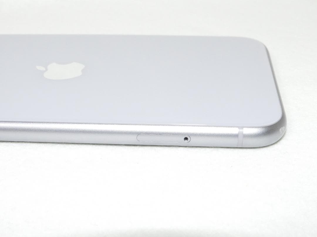 iPhone11 128GB A2221 MWM52J/A SIMフリー