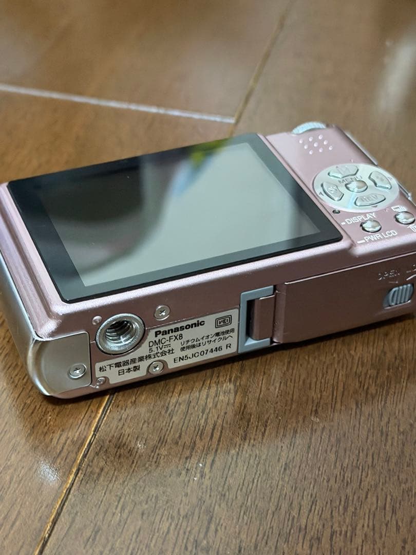 デジタルカメラ　パナソニック　Lumix DMC-FX8