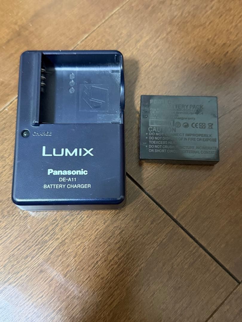 デジタルカメラ　パナソニック　Lumix DMC-FX8