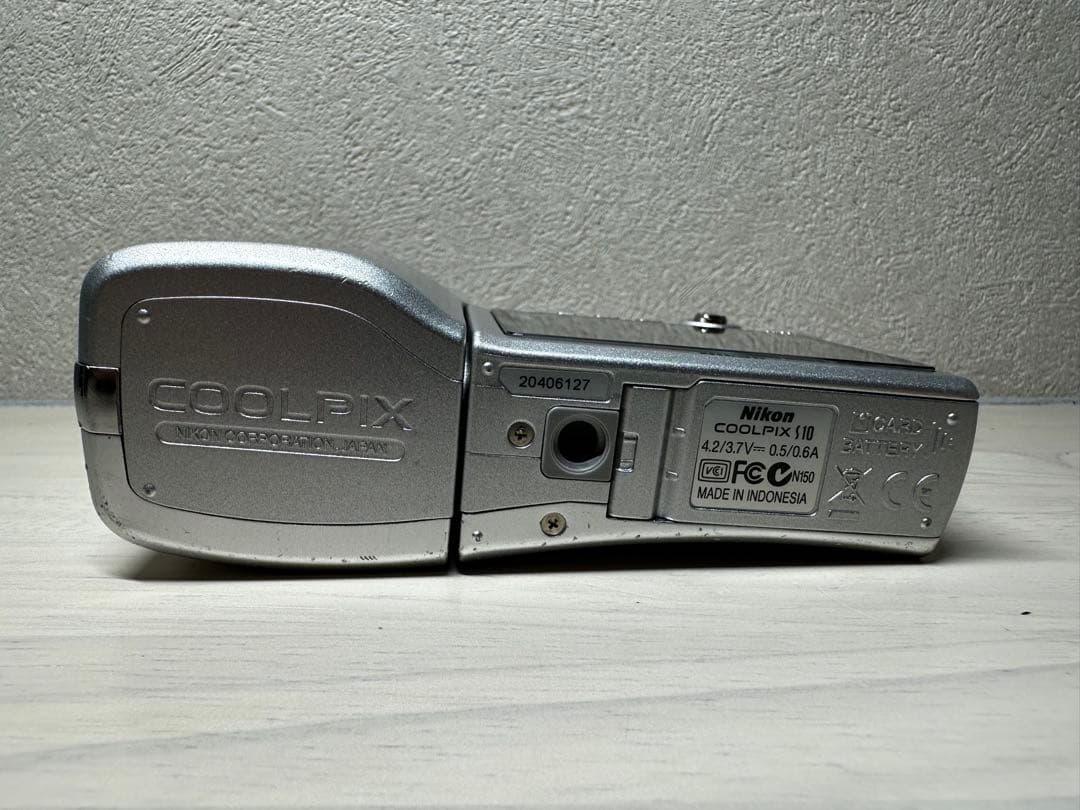 【完動品】Nikon COOLPIX S10 VR シルバー デジタルカメラ