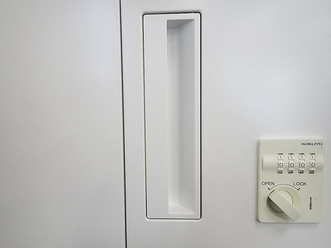 コクヨ　両開き書庫　エディア　ダイヤル錠　31-0620