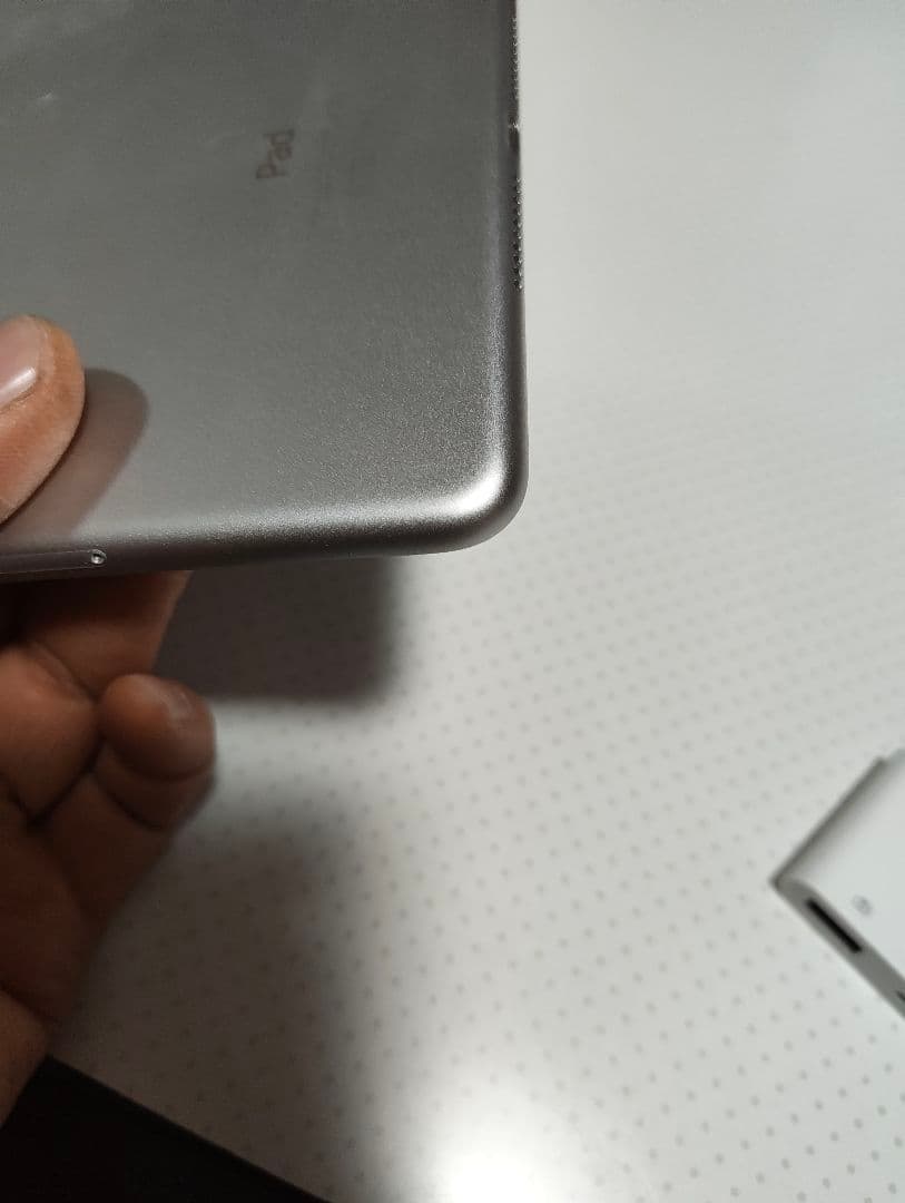 バッテリー96% Apple iPad mini 4