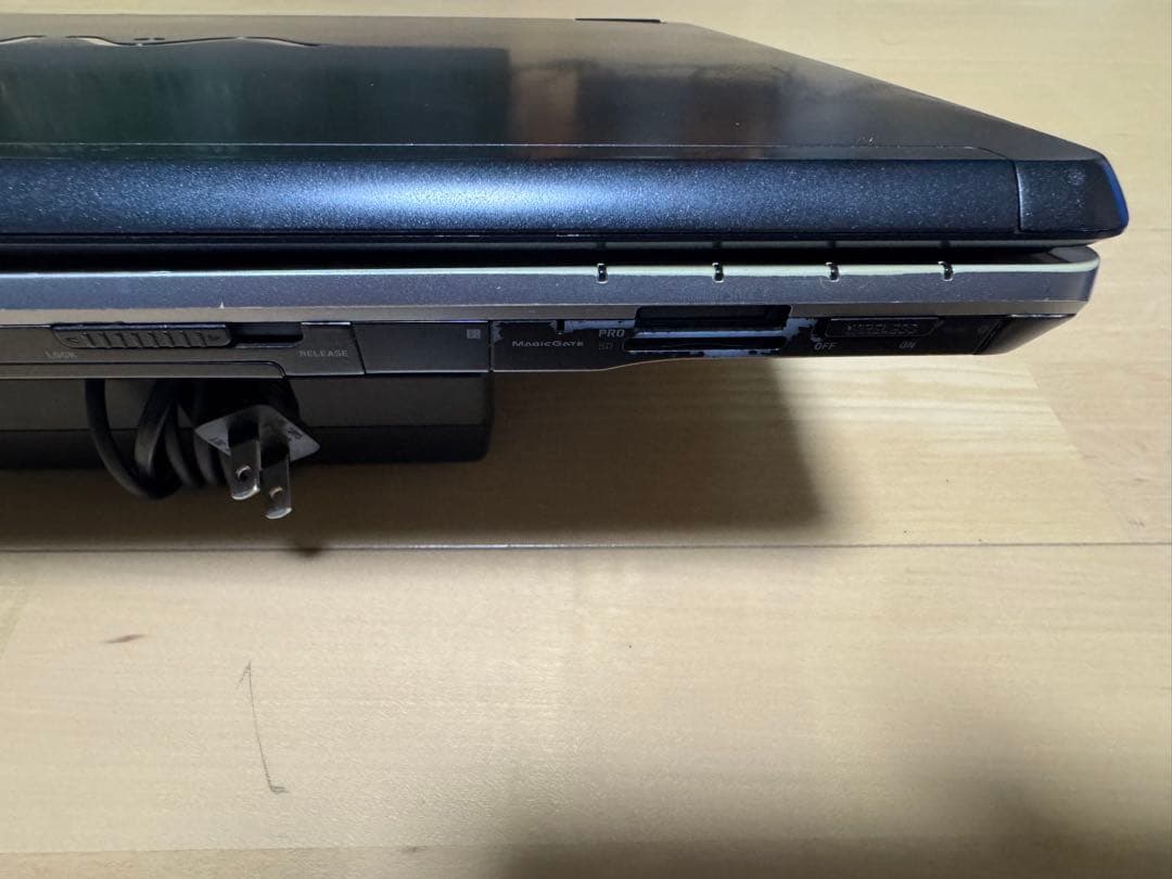 【ジャンク】SONY VAIO VGN-FZ (PCG-8V1N) 純正AC付