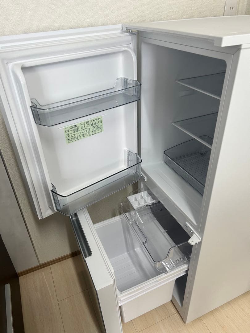 シャープ冷蔵庫 2024年製 152L
