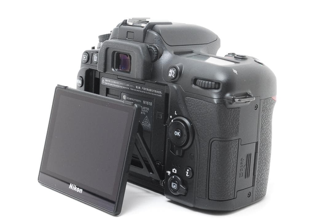 18-140mm VR付 Nikon D7500 高画質 三脚付き 卒業 入学