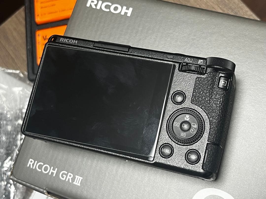 ア*ン様 RICOH GR III コンパクトデジタルカメラ