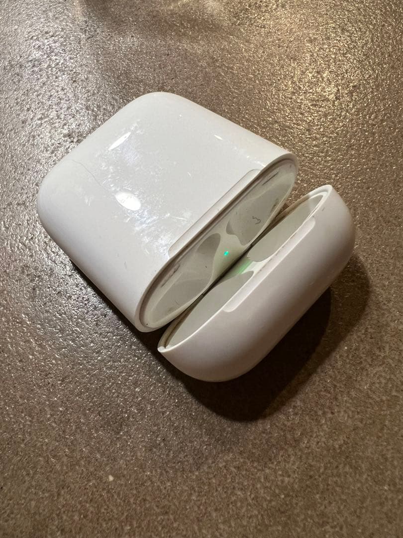 美品格安AirPodsエアポッズ第1世代アップルApple正規品充電ケース両耳