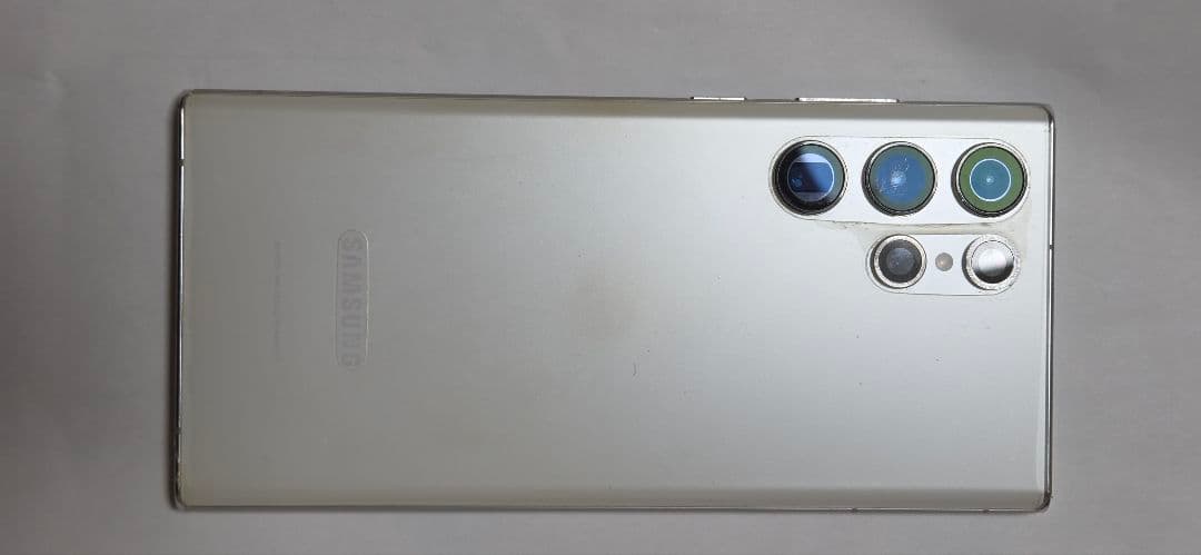 スマートフォン本体 Samsung Galaxy S22 Ultra white