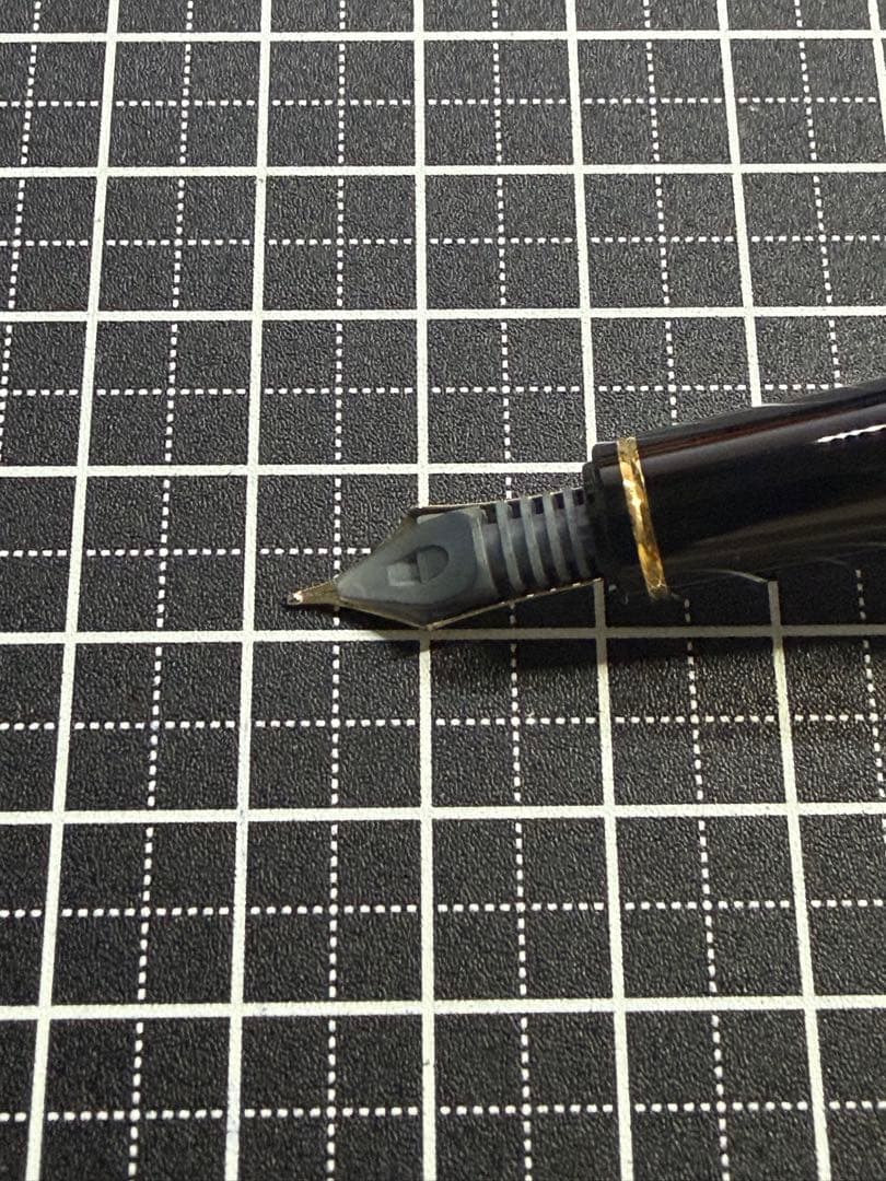 PILOT GRANCE BLACK 万年筆　字幅M