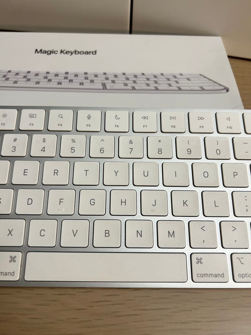 Apple Magic Keyboard シルバー 英語配列　UK A2450