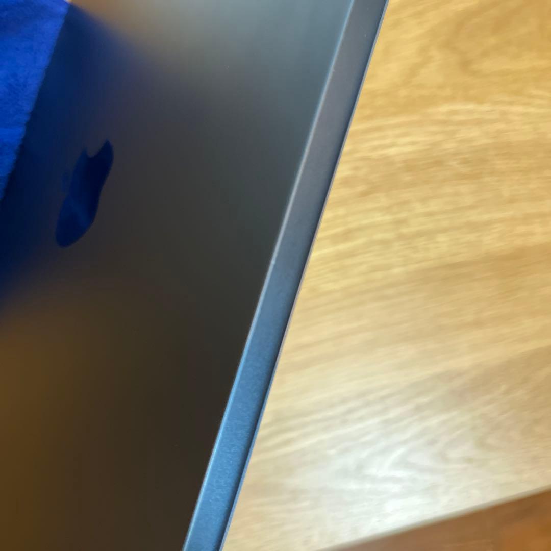 Apple Mac Book Air M2 2022 13.6インチ M2
