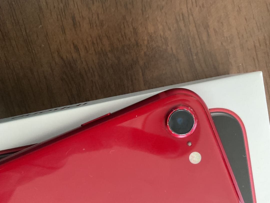 Apple iPhone SE (第2世代) 赤