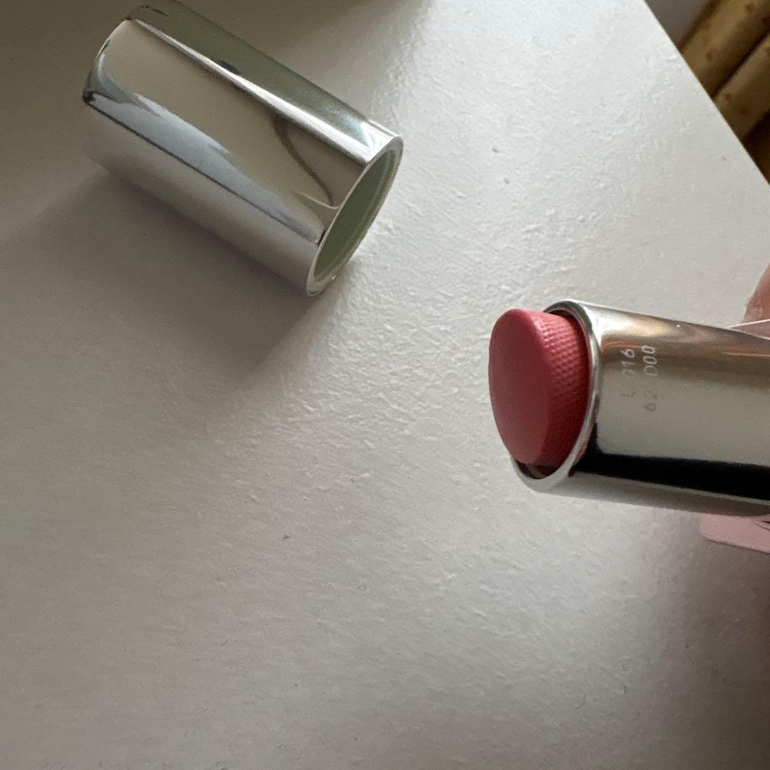 PRADA ライトグローイングリップバームU016 ROSE