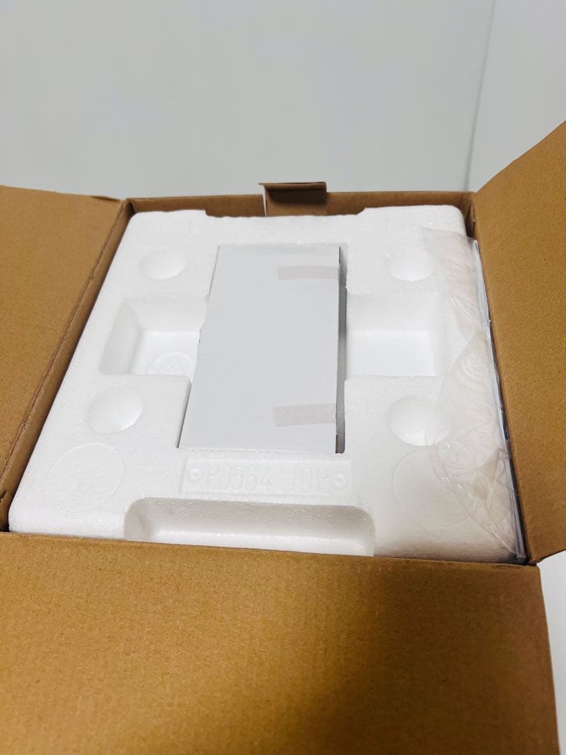 展示品 Behringer パワードスピーカー 5.5インチ　CE500D