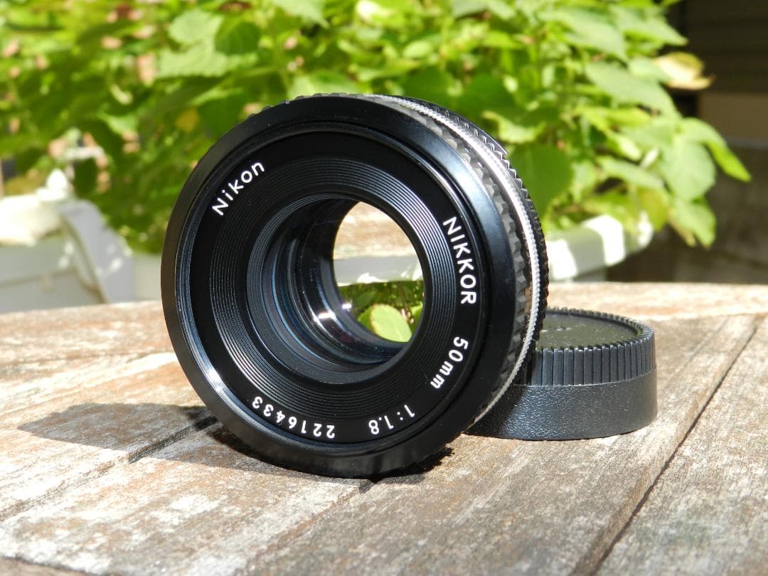 決算セール　極美品　Nikkor 50mm f/1.8 パンケーキレンズ