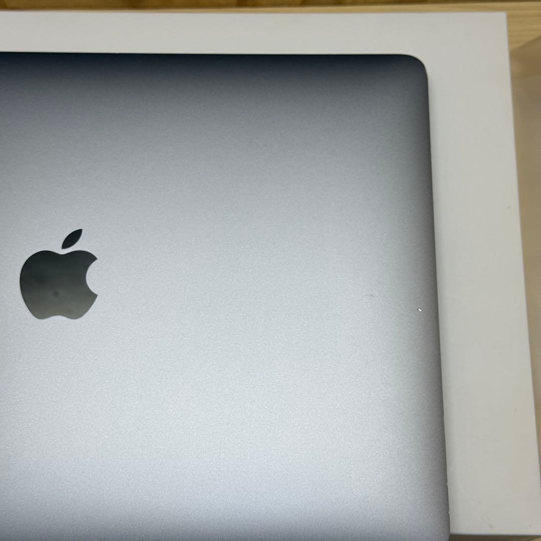 MacBook本体 Apple MacBook Air M1 16GB 256GB