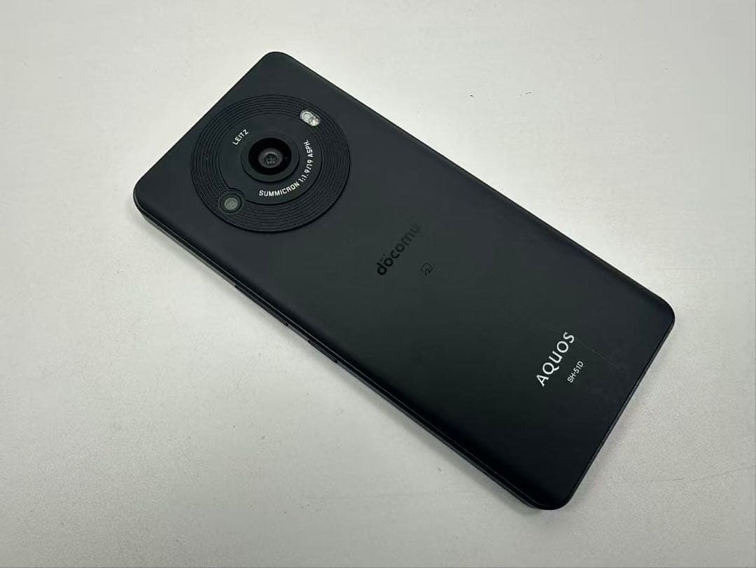 Aquos R8 pro docomo 画面不良なし カメラ難あり