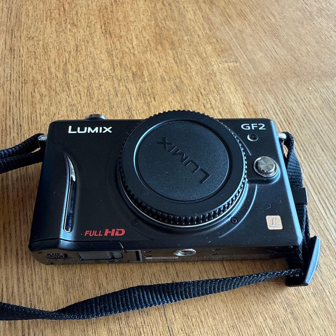 Panasonic LUMIX GF2 ブラック　ダブルレンズ付き