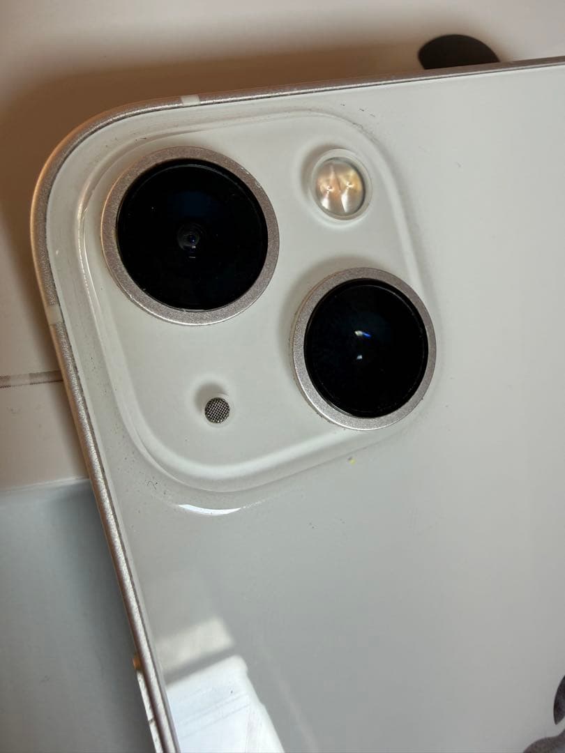 Apple iPhone 13 ホワイト 本体 充電ケーブル付き