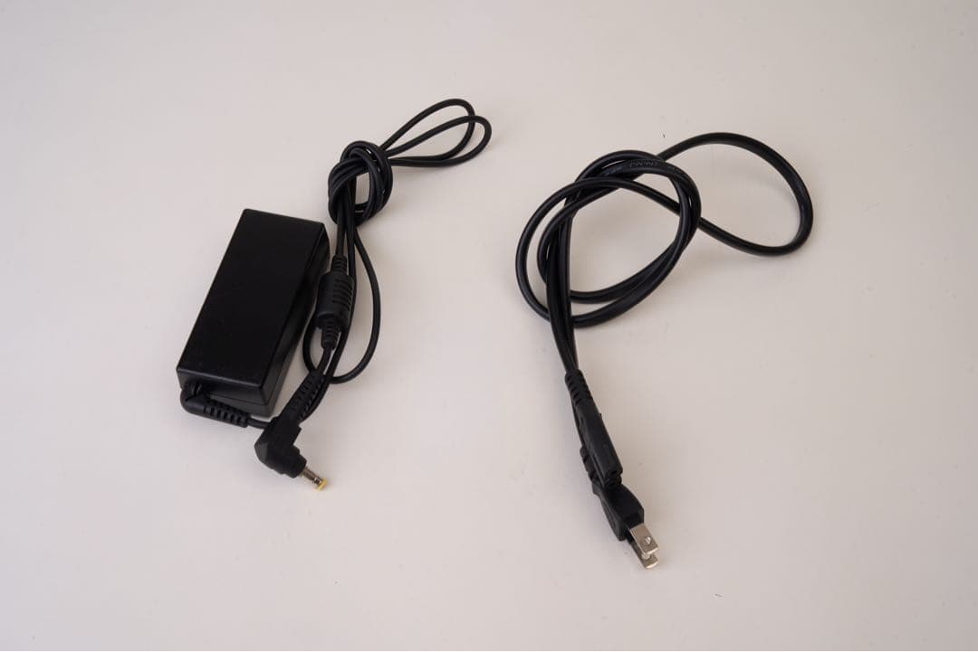 富士通　中古ノートパソコン　LIFEBOOK UH75