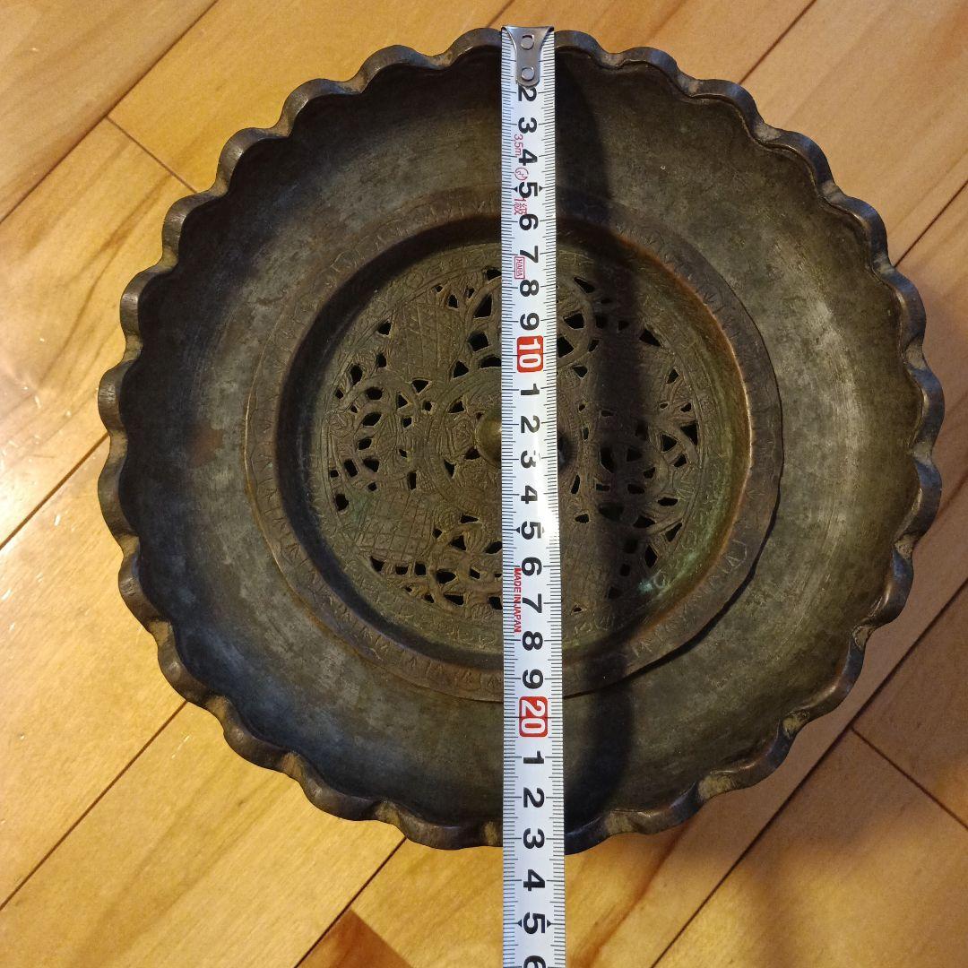 イランの銅製の入れ物　約1.0キロ